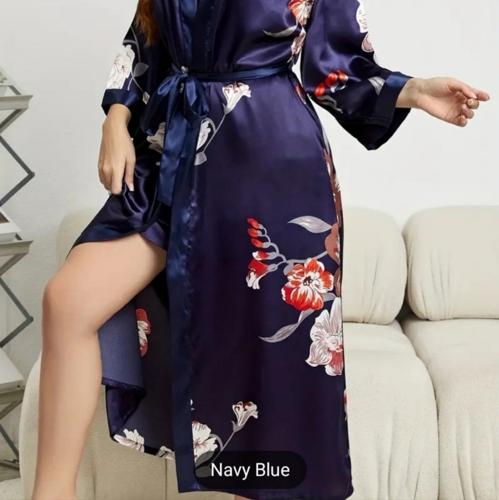 Women's Robe size 1XL - Picture 2 of 8